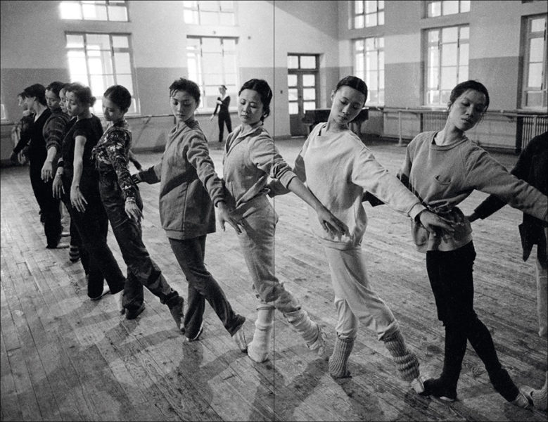 A line of Chinese dancers